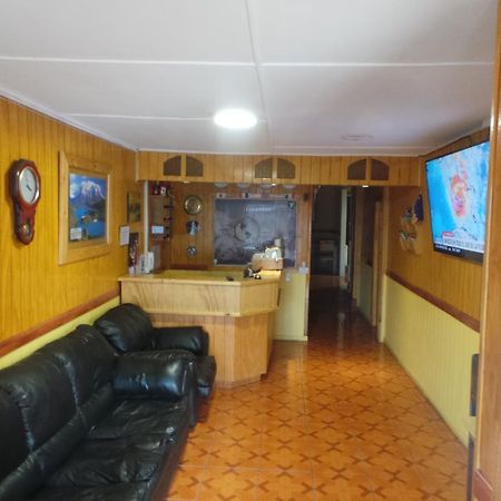 Hostal South Wind I Пуерто Наталес Екстериор снимка